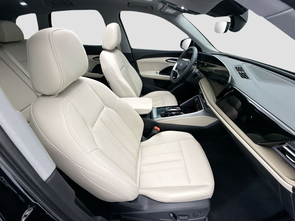 Used 2025 Black Audi  image 19