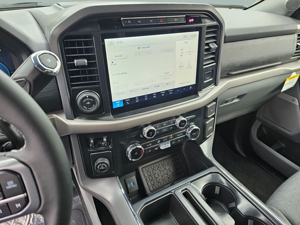 New 2024 Silver Ford XLT image 26