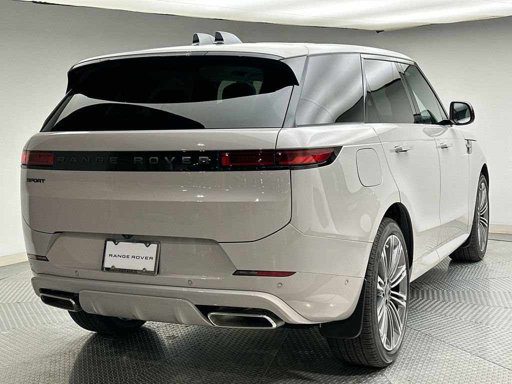 Thumbnail: 2026 Land Rover Range Rover Sport - 11