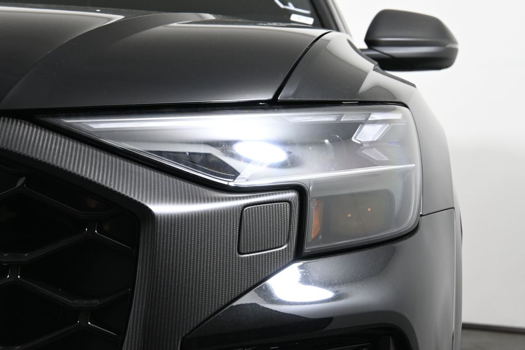 2025 Audi RS Q8 4.0T 10