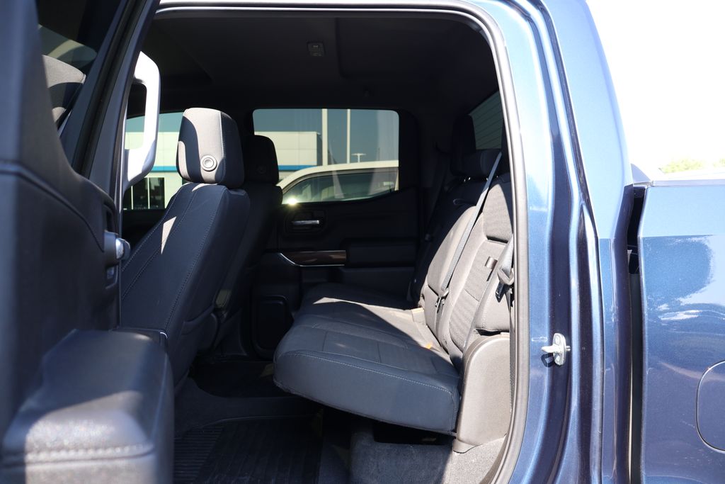 Thumbnail: 2020 Chevrolet Silverado 1500 - 32