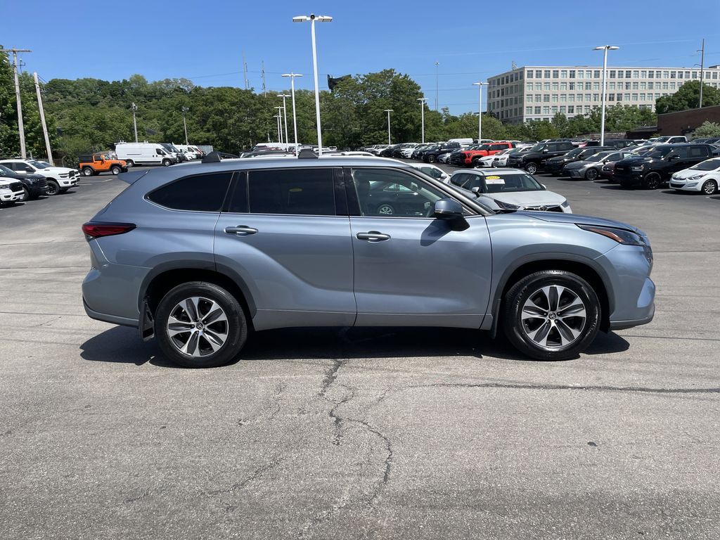 Used 2022 Toyota Highlander SUV