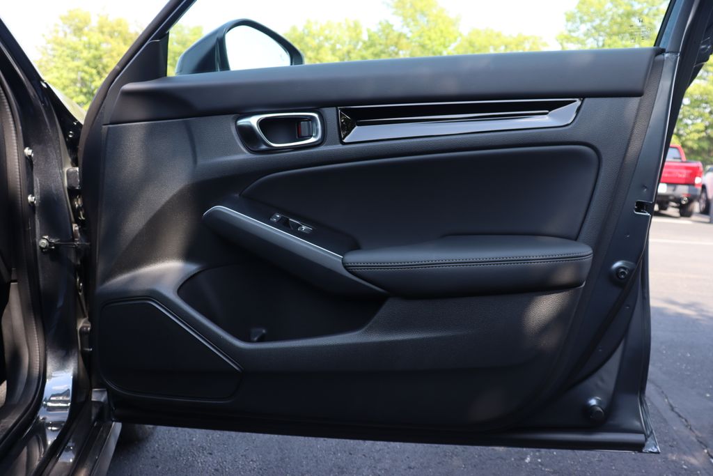 2025 Honda Civic Sport Touring 19