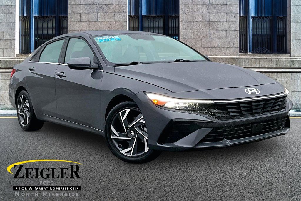 2025 Hyundai Elantra SEL Convenience