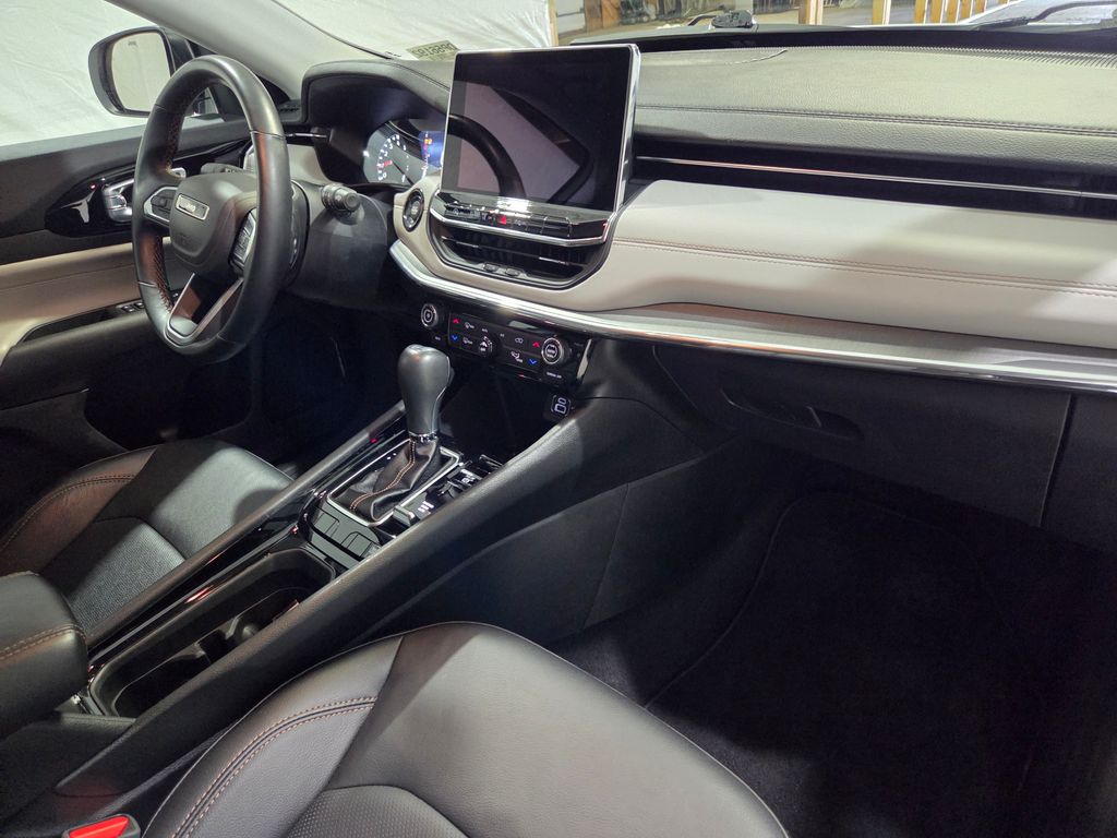 2022 Jeep Compass Limited photo