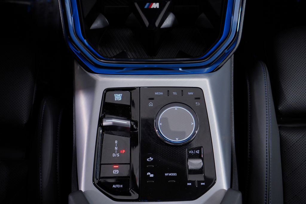 Thumbnail: 2025 BMW X3 - 13