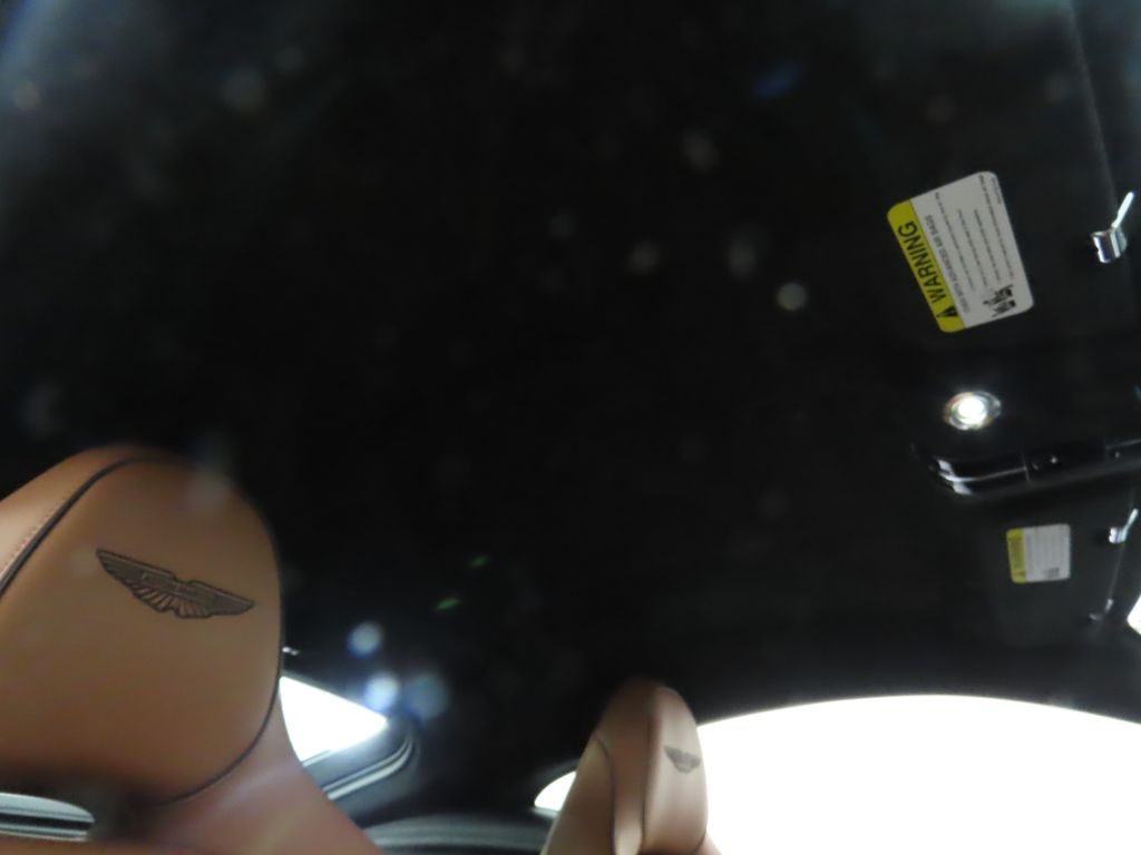 Thumbnail: 2025 Aston Martin Vantage - 20