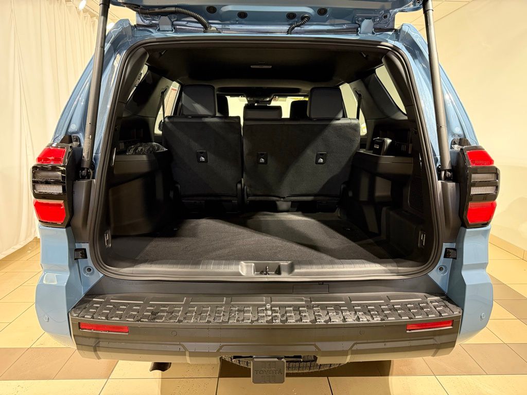 Thumbnail: 2025 Toyota 4Runner - 11