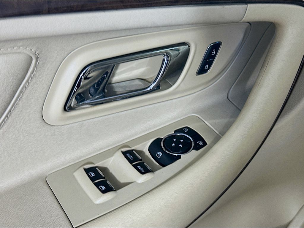 Used 2018 Red Ford Limited image 24