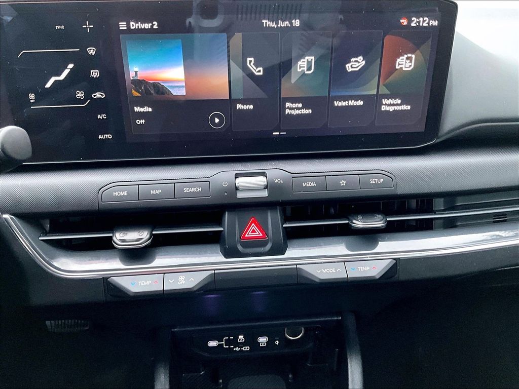 2025 Kia K4 — photo 26