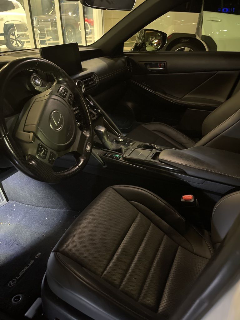 Thumbnail: 2021 Lexus IS - 12