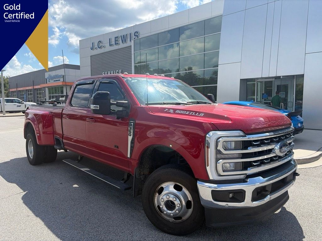 Rapid Red Metallic Tinted Clearcoat 2024 Ford F-350 Super Duty Pickup Truck Four-Wheel Drive Automatic