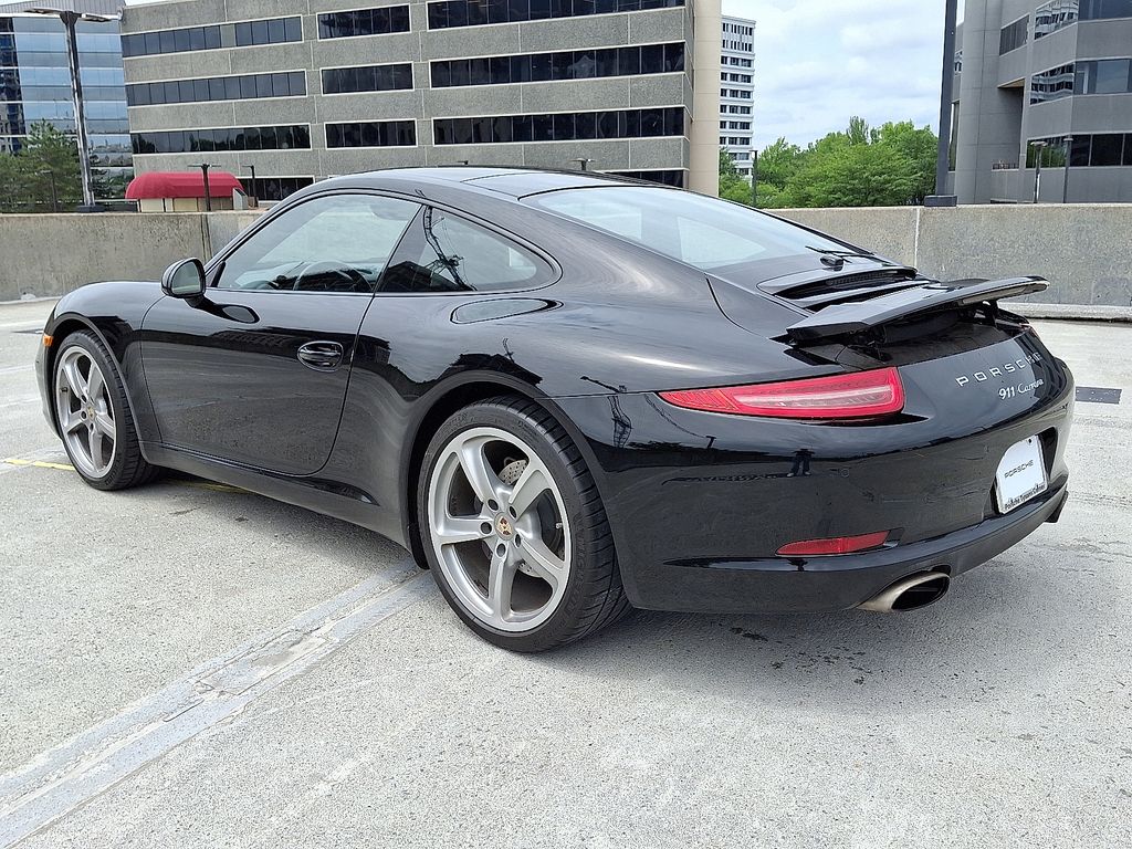 Thumbnail: 2012 Porsche 911 - 3