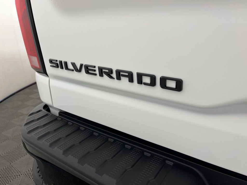 2025 Chevrolet Silverado 2500 LT 23