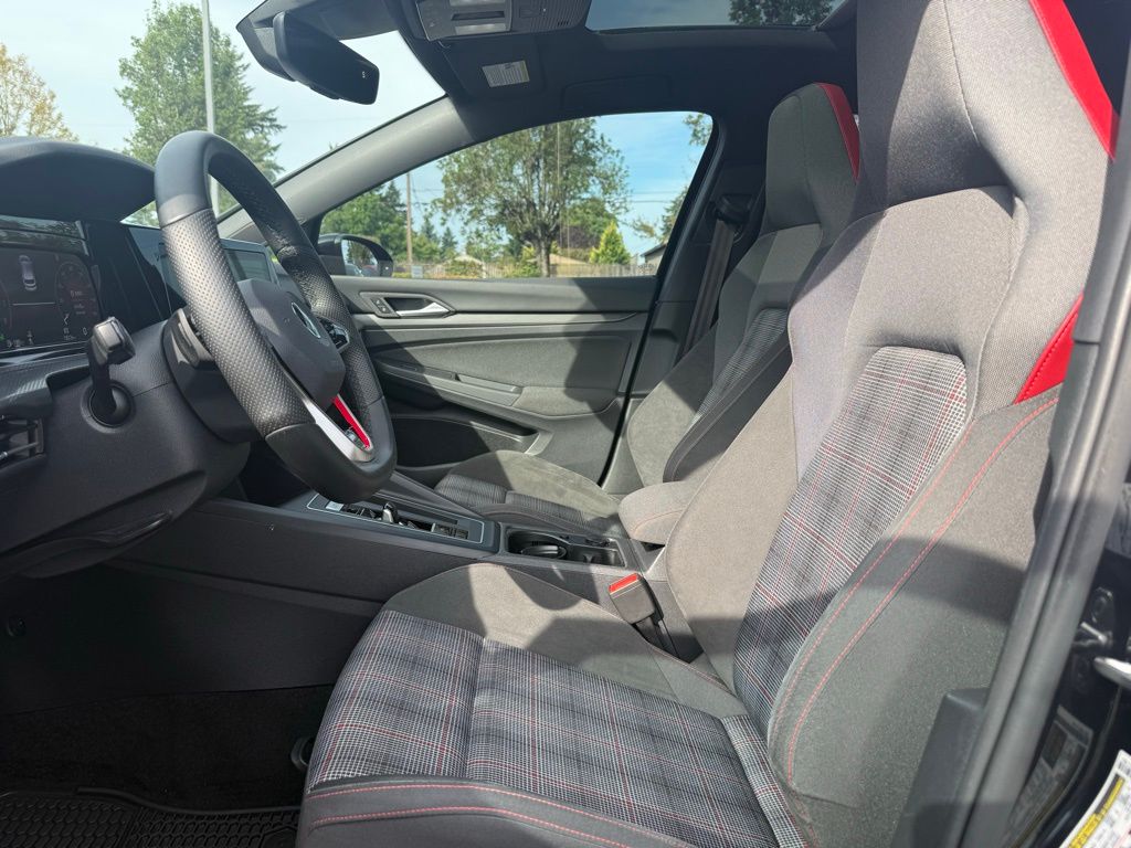 2022 Volkswagen Golf GTI 2.0T SE