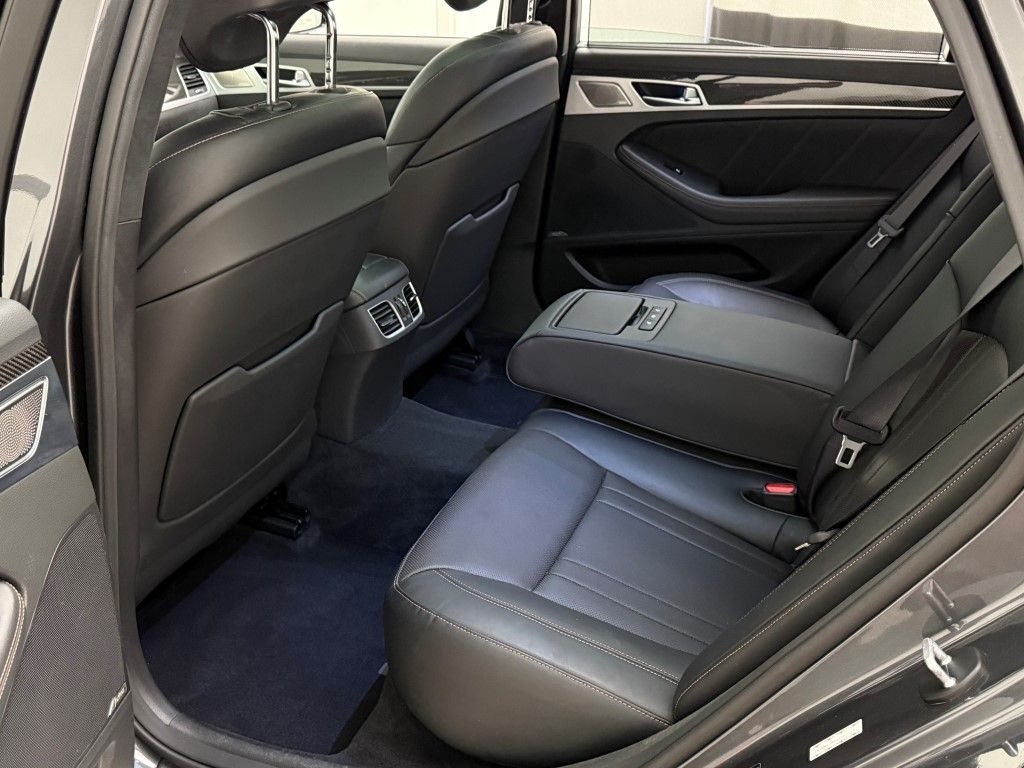 Thumbnail: 2018 Genesis G80 - 28