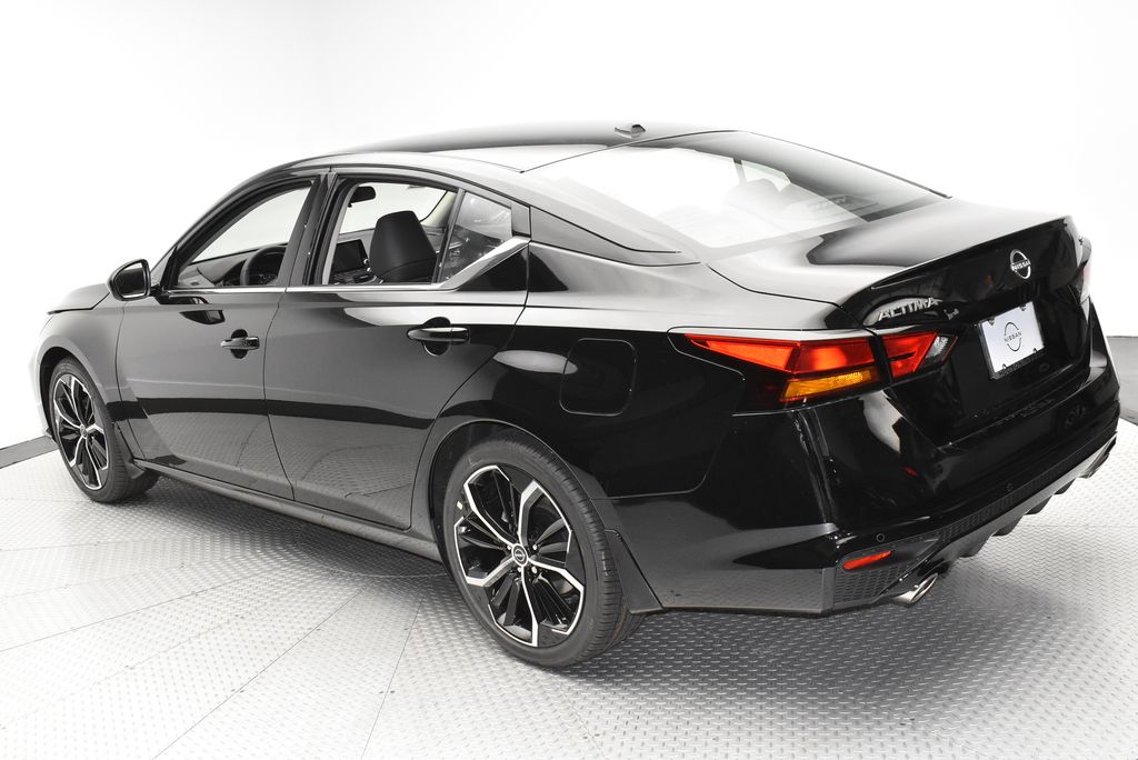 Thumbnail: 2025 Nissan Altima - 7
