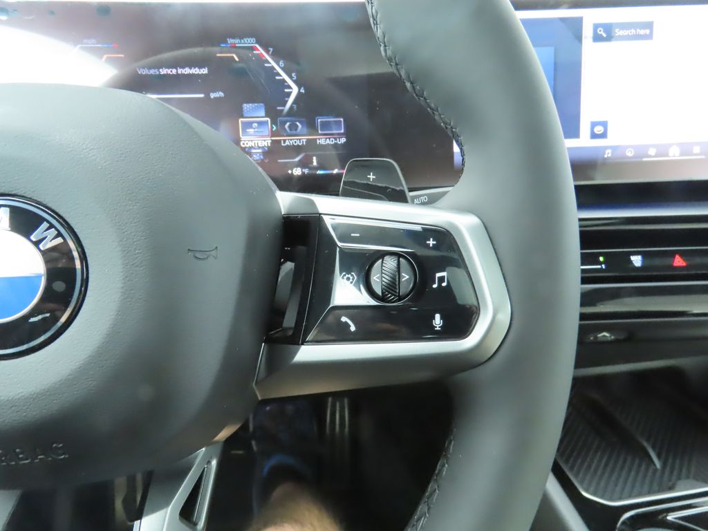 Thumbnail: 2024 BMW 5 Series - 12