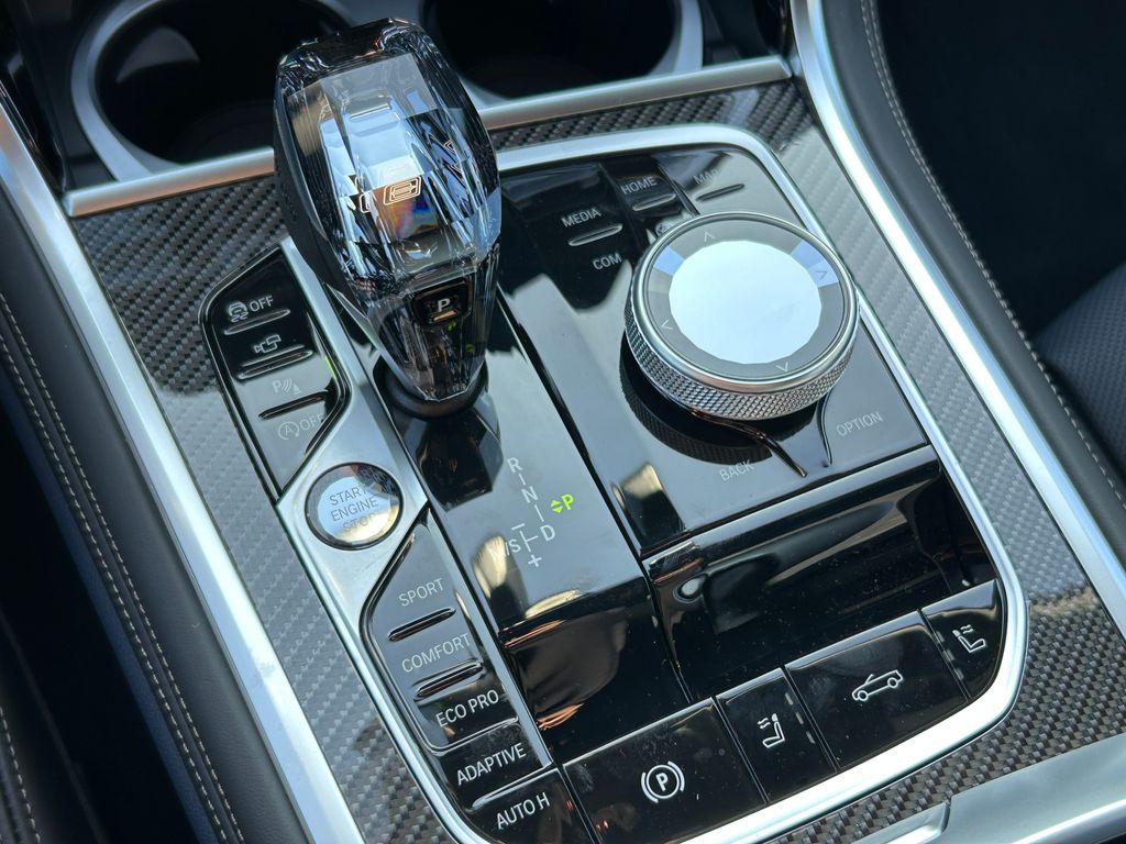 Thumbnail: 2026 BMW 8 Series - 26