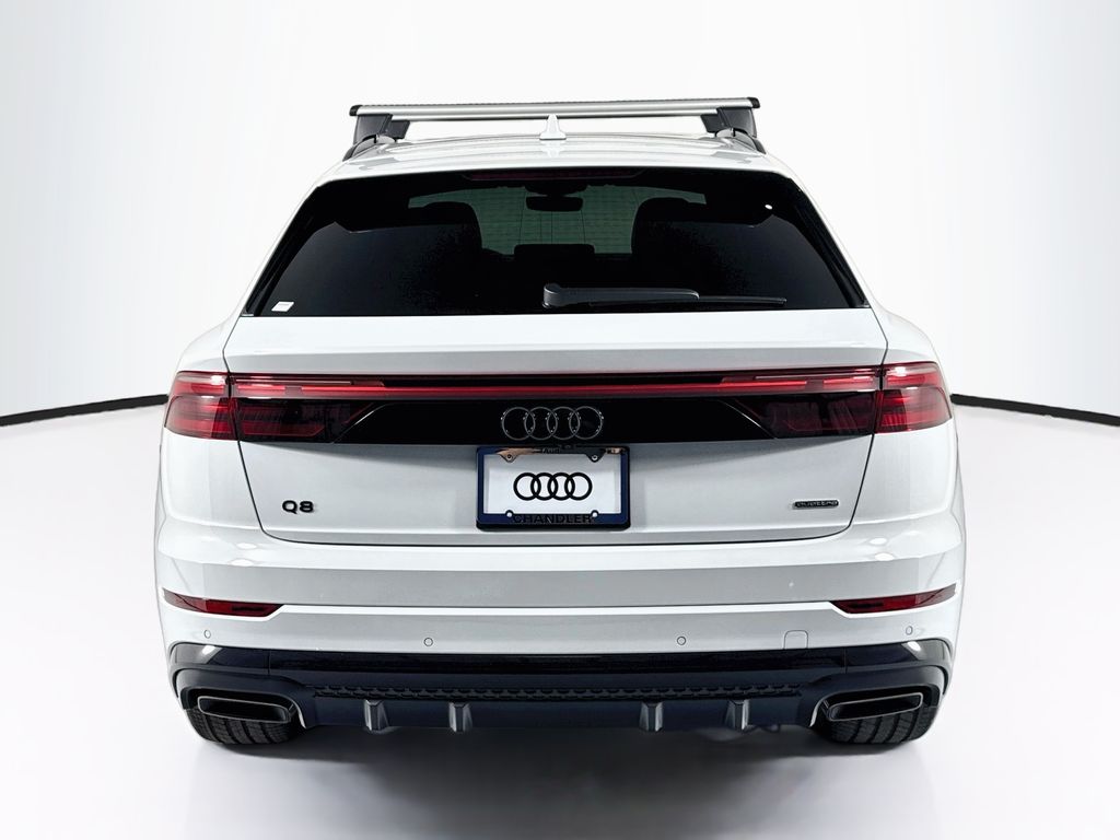Thumbnail: 2026 Audi Q8 - 6