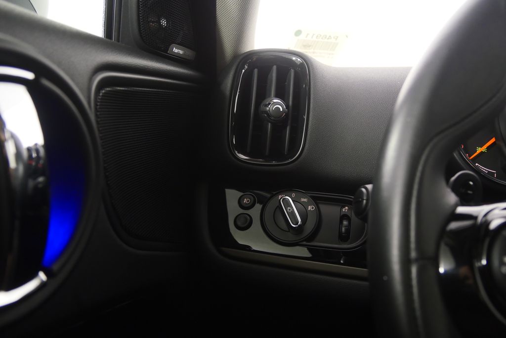 Thumbnail: 2019 MINI Cooper Countryman - 19