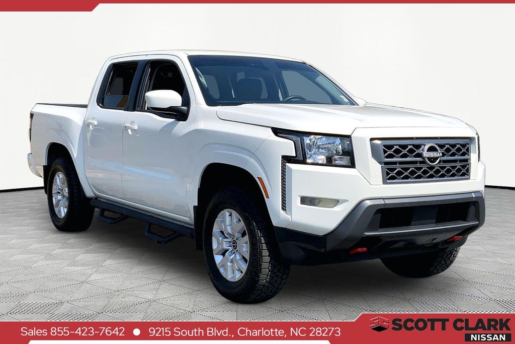 2023 Nissan Frontier SV
