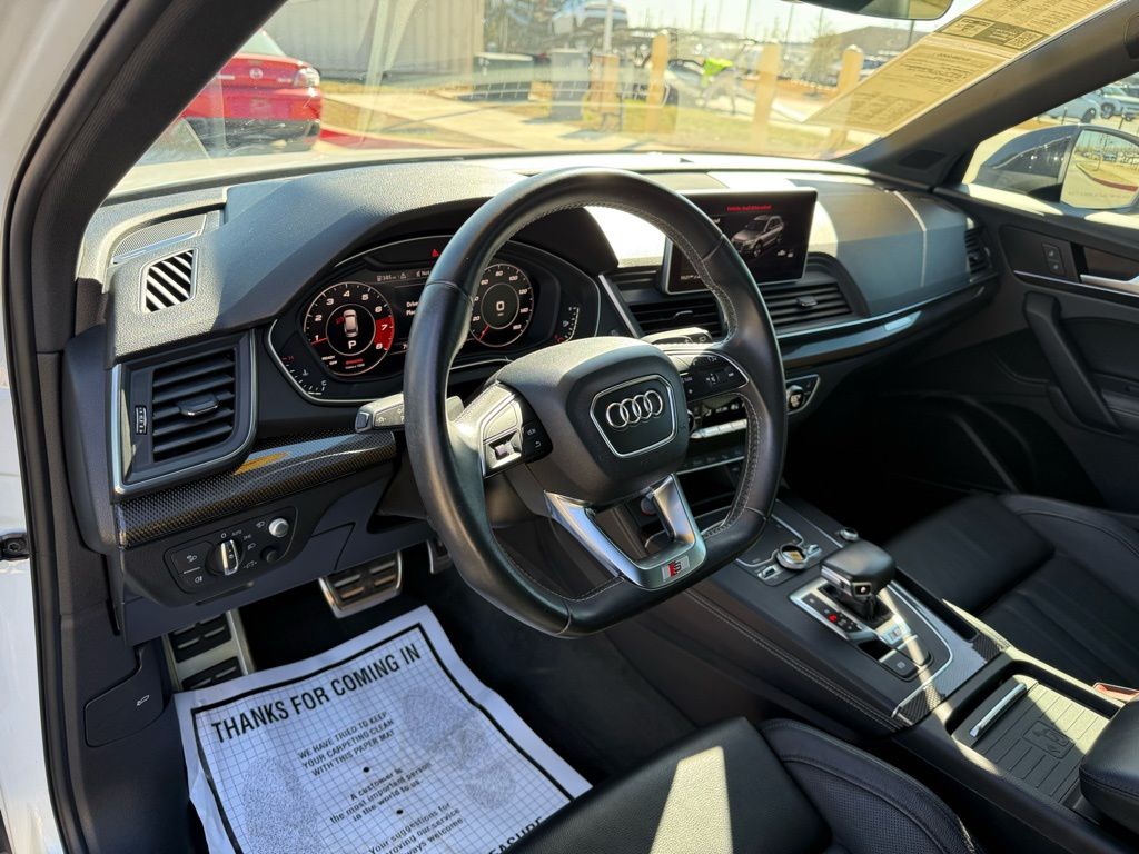 Thumbnail: 2019 Audi SQ5 - 12