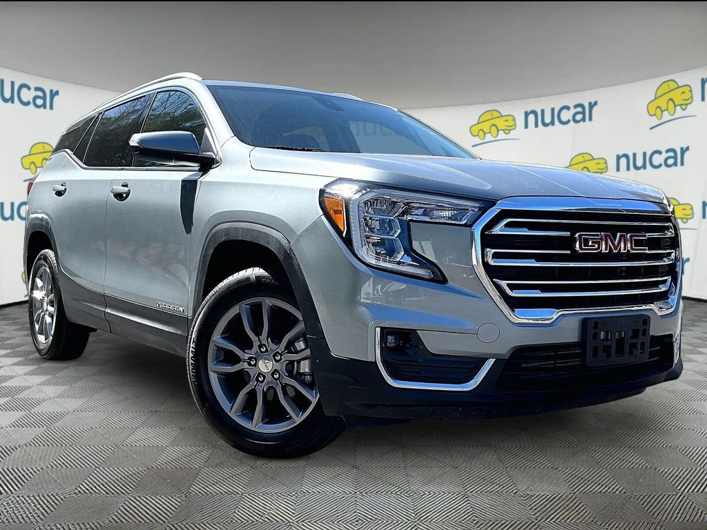 2023 GMC Terrain — photo 1