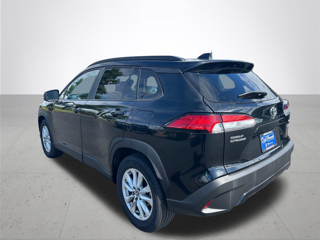 2024 Toyota Corolla Cross LE
