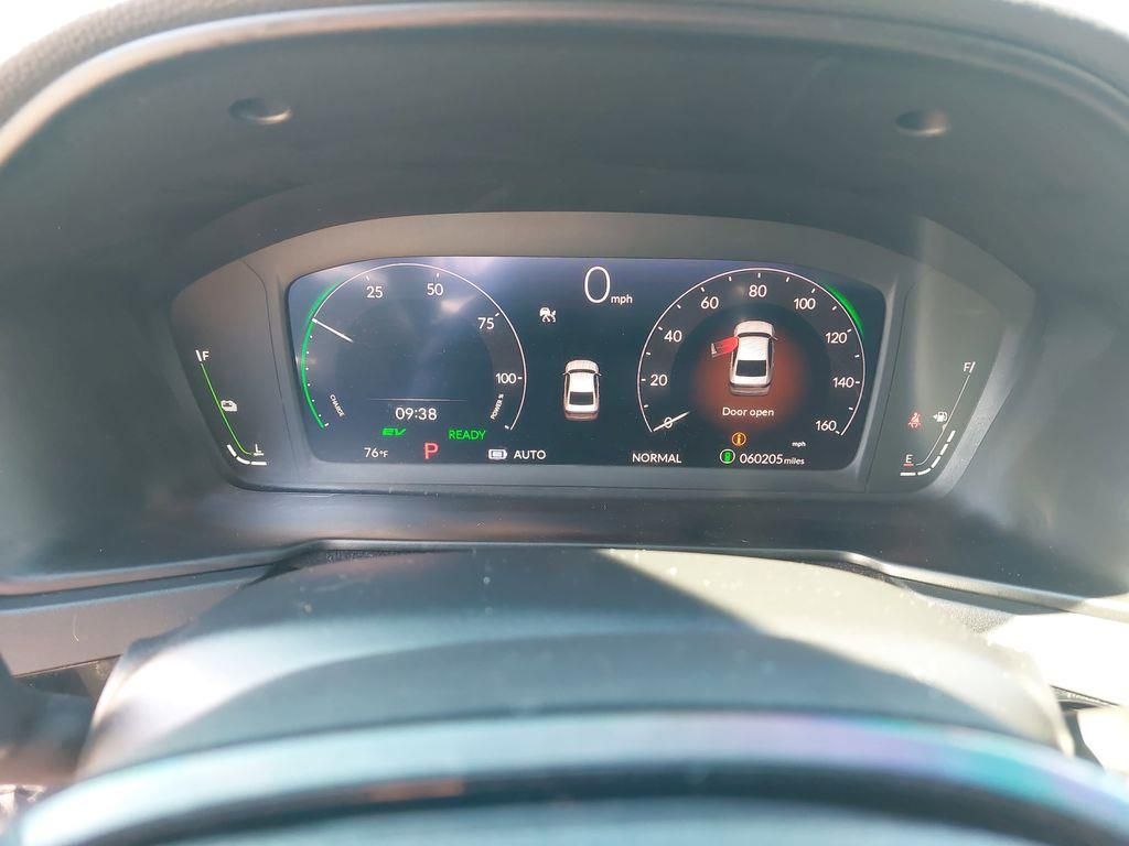 Used 2024  Honda Touring image 18