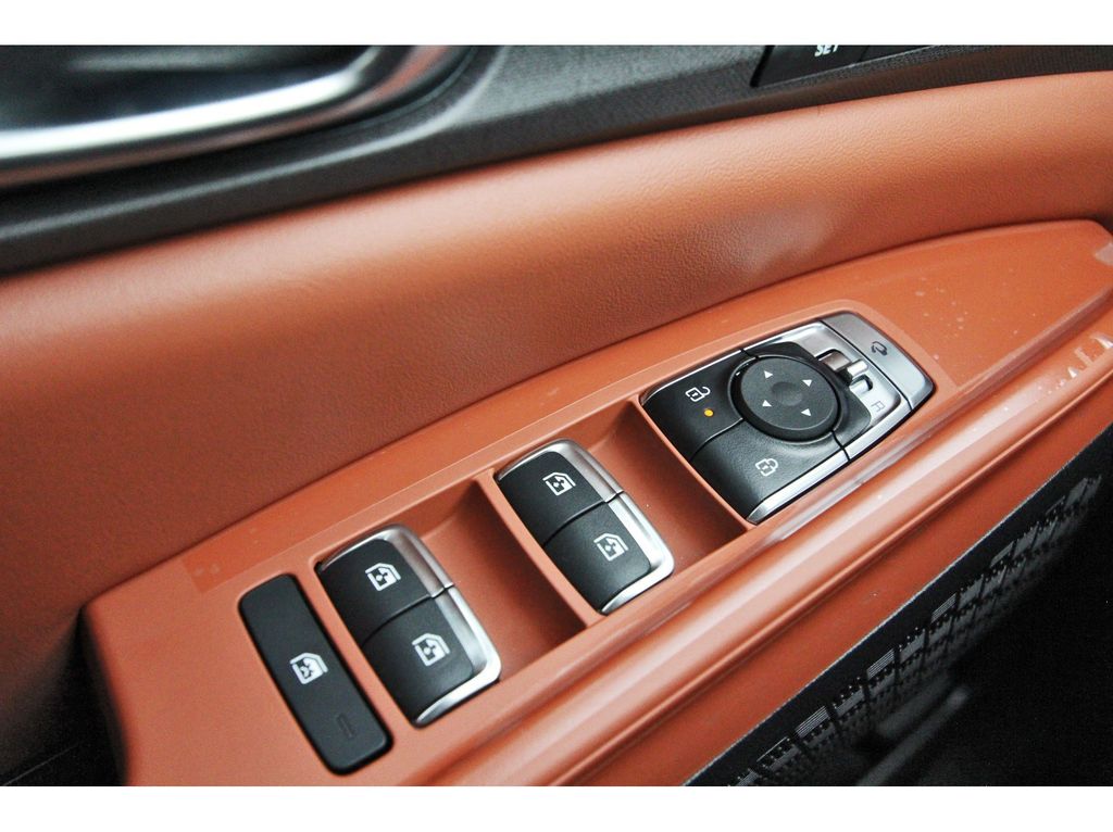 New 2026 Kia Carnival MPV Van