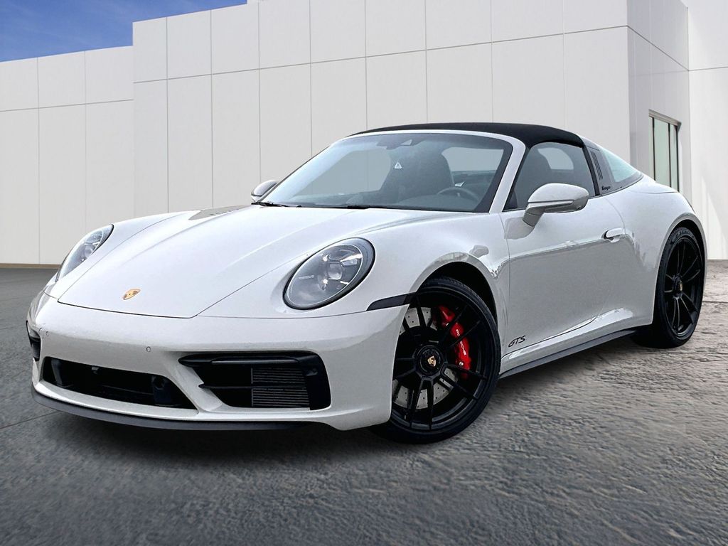 2022 Porsche 911 Targa 4 GTS Cabriolet AWD