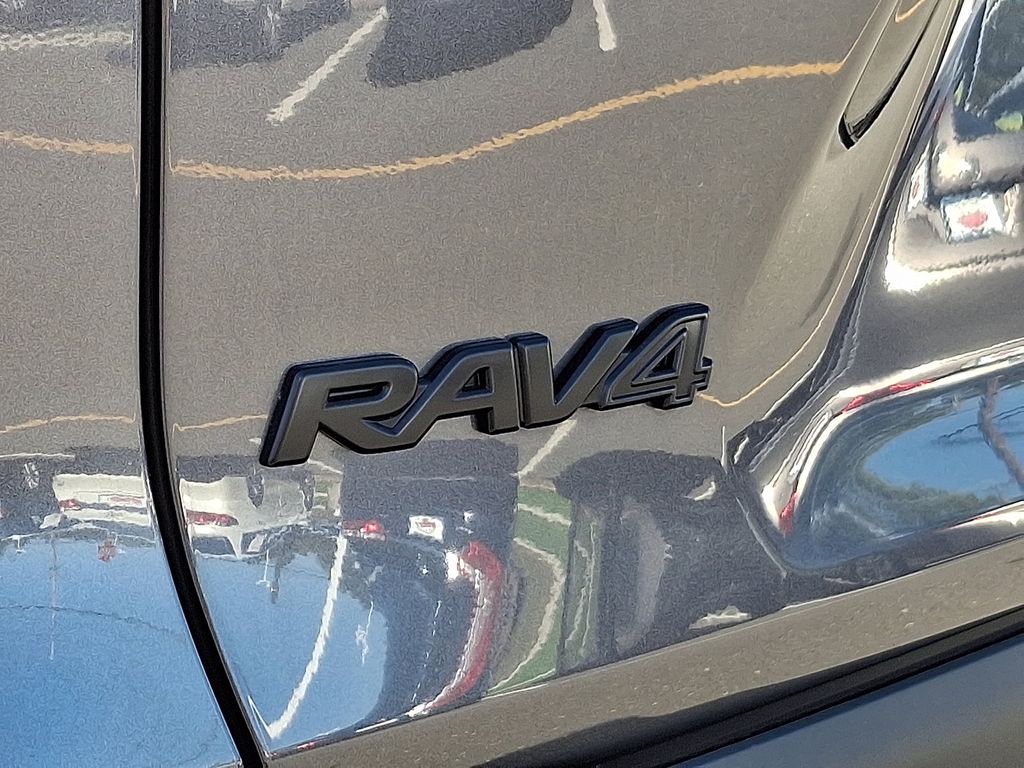 Thumbnail: 2023 Toyota RAV4 - 30