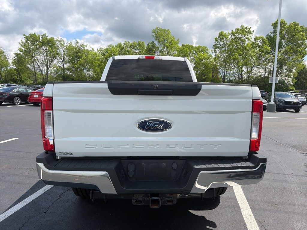 Thumbnail: 2017 Ford Econoline - 4