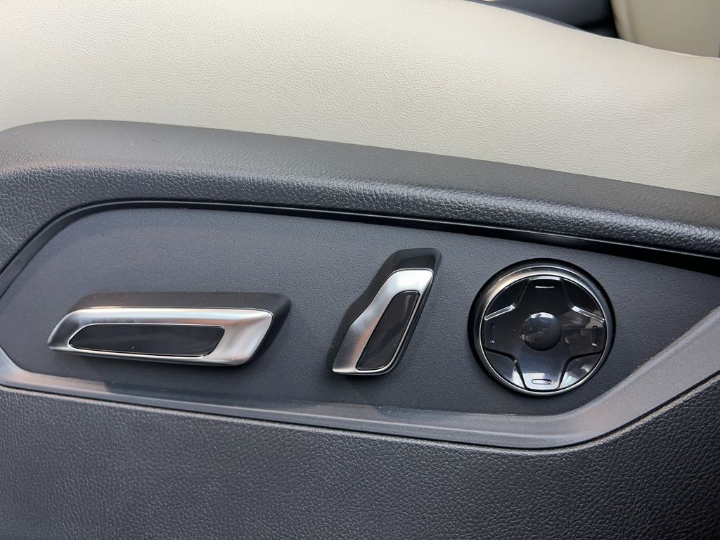 new 2026 Acura RDX car, priced at $52,750