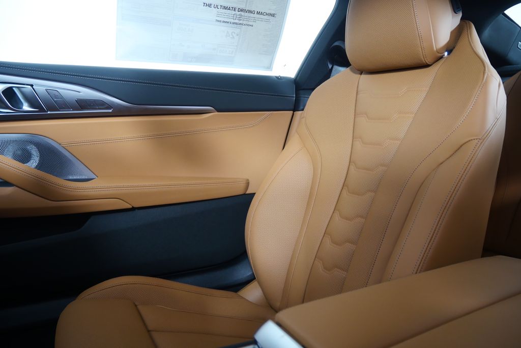 Thumbnail: 2026 BMW 8 Series - 20