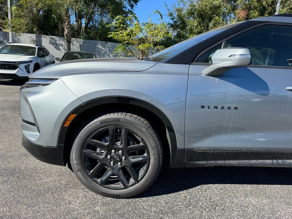 2025 Chevrolet Blazer RS 11