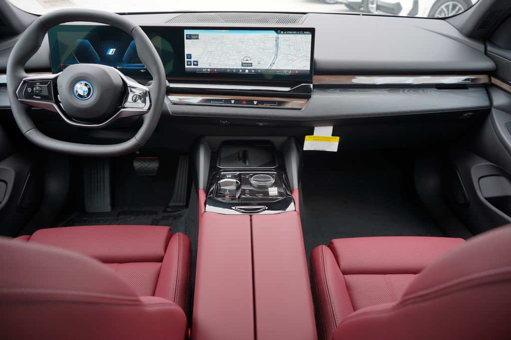 2024 BMW i5 eDrive40 13