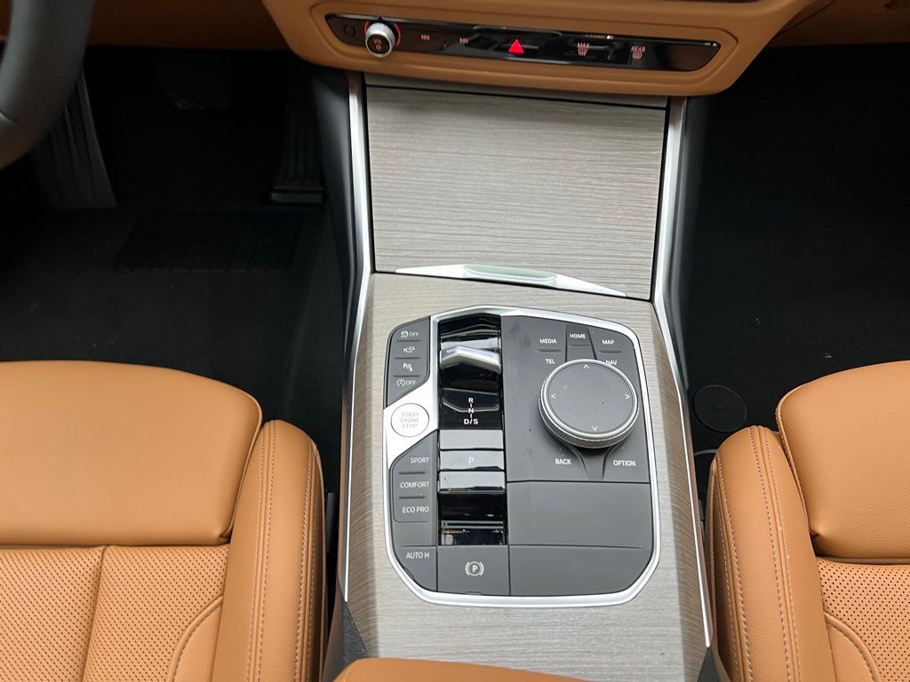 Thumbnail: 2025 BMW 3 Series - 11