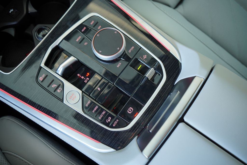 Thumbnail: 2026 BMW X5 - 19