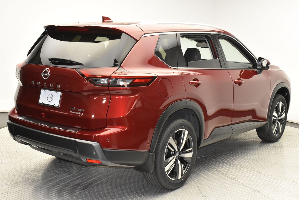 2025 Nissan Rogue SL 5