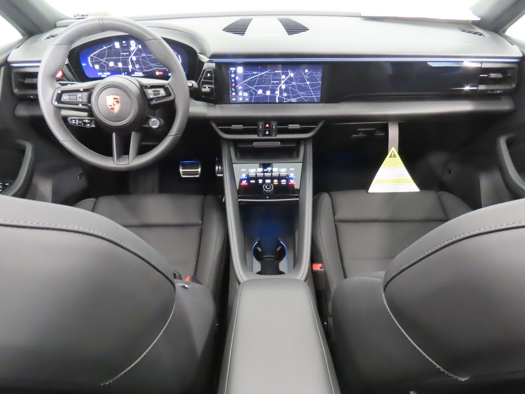 Thumbnail: 2025 Porsche Macan - 16