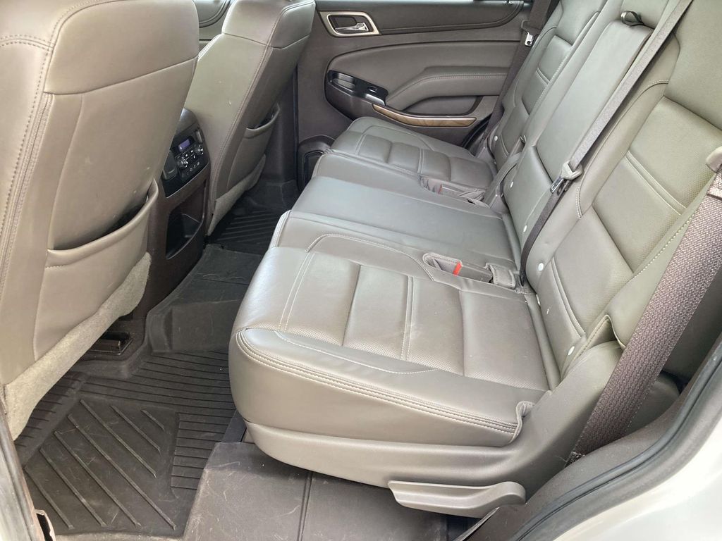 Used 2020 White GMC Denali image 9