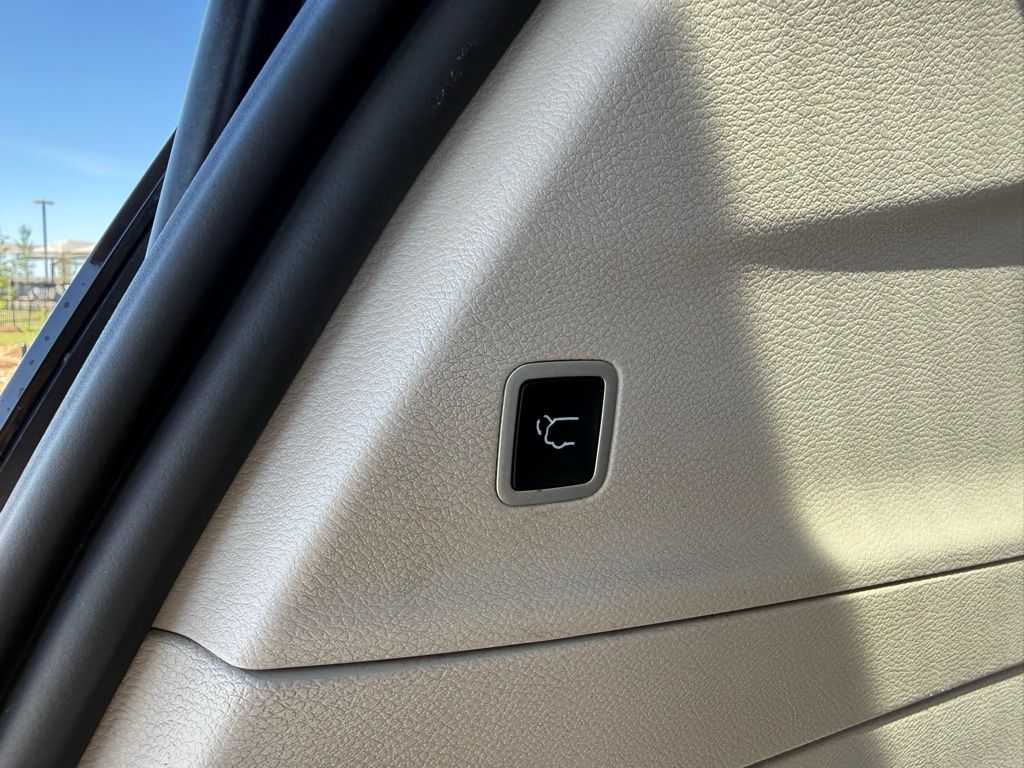 Thumbnail: 2019 Chrysler Pacifica - 27