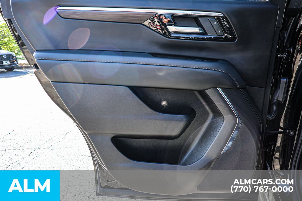 Used 2025 Black Chevrolet LT image 50