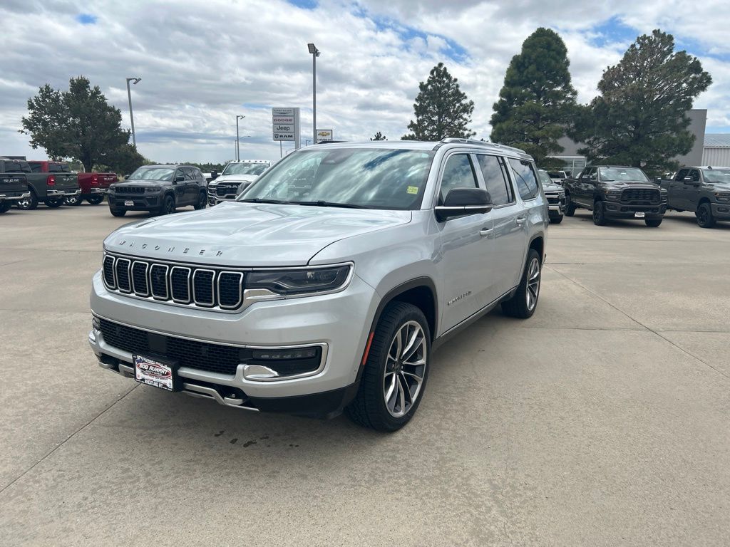 2023 Jeep Wagoneer L Series III 4WD