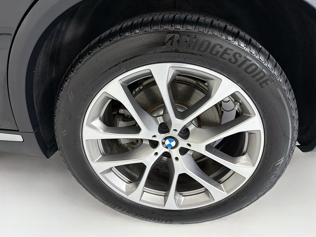 Thumbnail: 2019 BMW X5 - 30