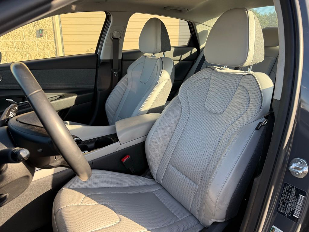 Thumbnail: 2024 Hyundai Elantra - 8