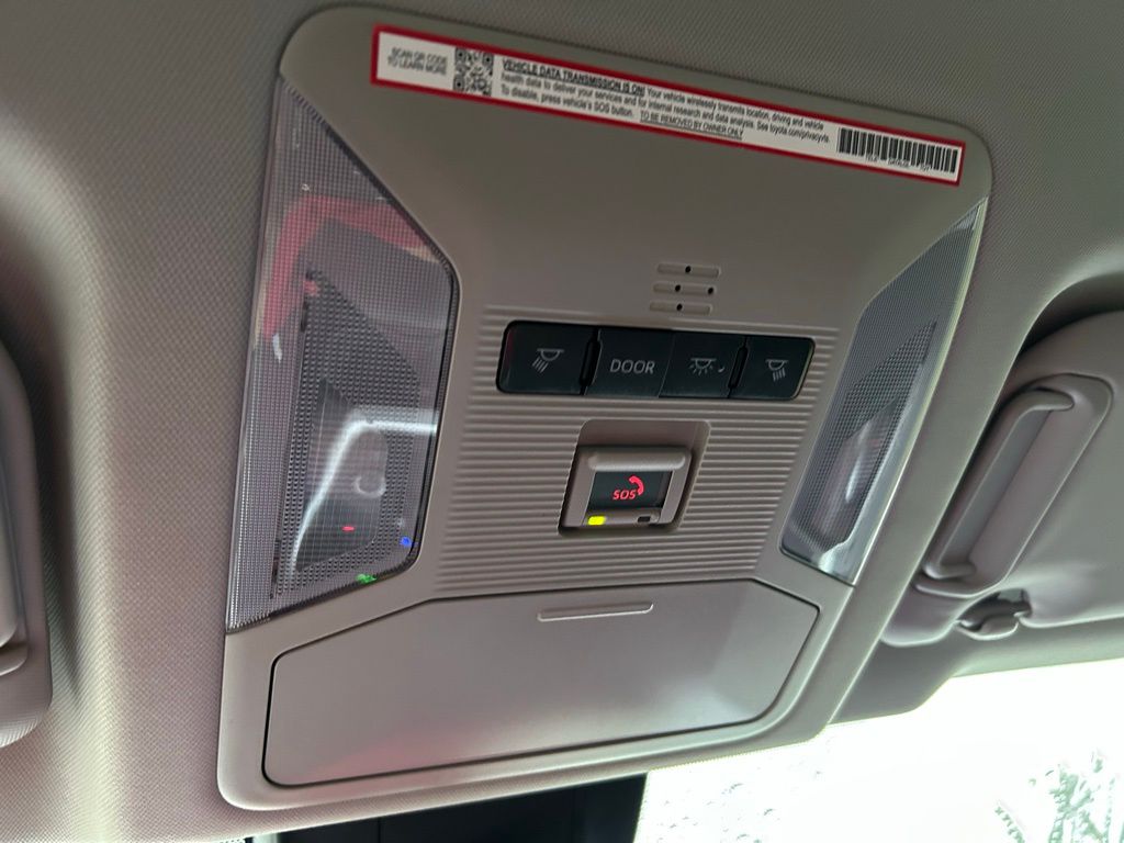 Thumbnail: 2025 Toyota RAV4 - 29