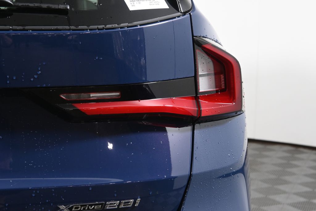 Thumbnail: 2026 BMW X1 - 13